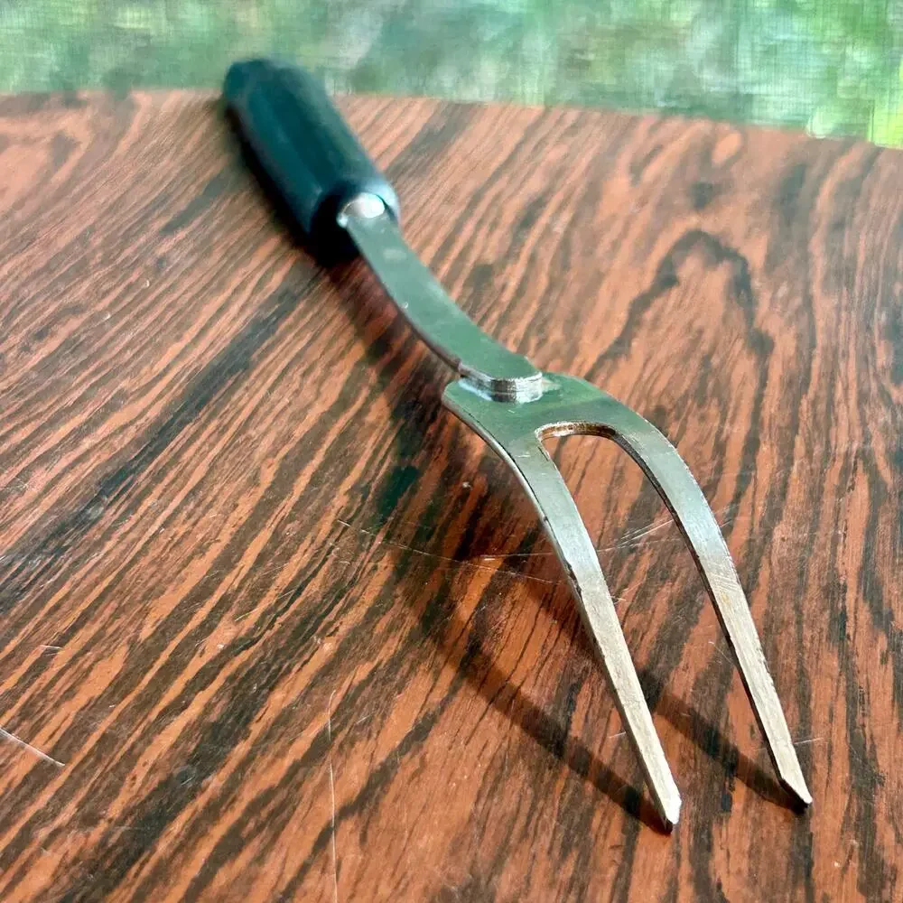 Vintage EKCO Carving Fork – White & Black Handle with Blue Folk Art Design